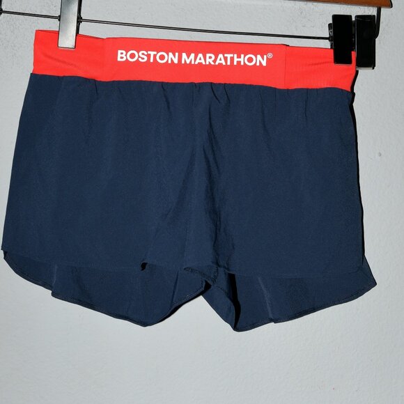 BOSTON MARATHON® adias  WOMEN/    SHORTS  RUNNING CARRERA - Picture 1 of 6